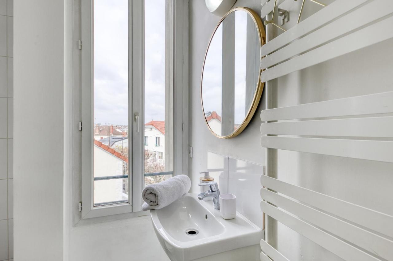 Studio Escale, 15 Min De Paris, A 200M Du Rer A Sartrouville Exterior photo